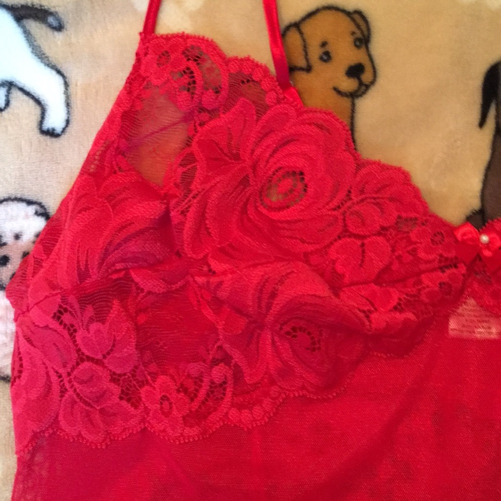 Dazzling red camisole by Cinema Etoile - Picture 4 of 8
